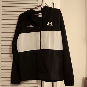 Under armor jacket size medium